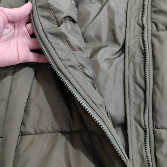 Brand New with Tag ~ True Religion Hooded Puffer Jacket Olive Green size Large - Picture 9 of 12